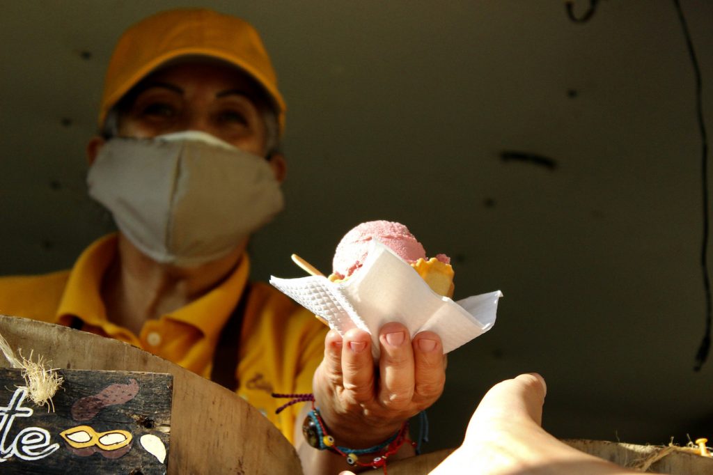 Don Eve vegan ice cream at the Mercado Verde (Green Market)