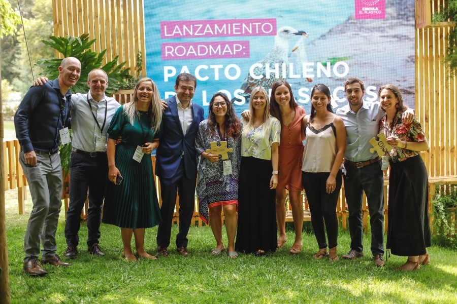 Pacto por los Plasticos 2000 Circula el Plástico